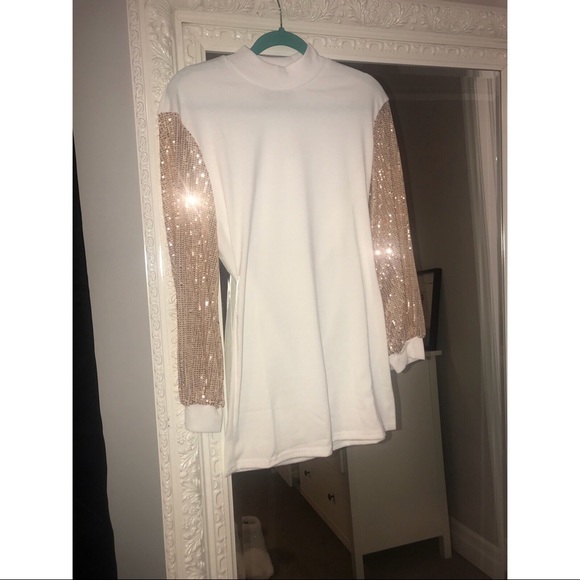 Sequin sleeve dress - Picture 2 of 2